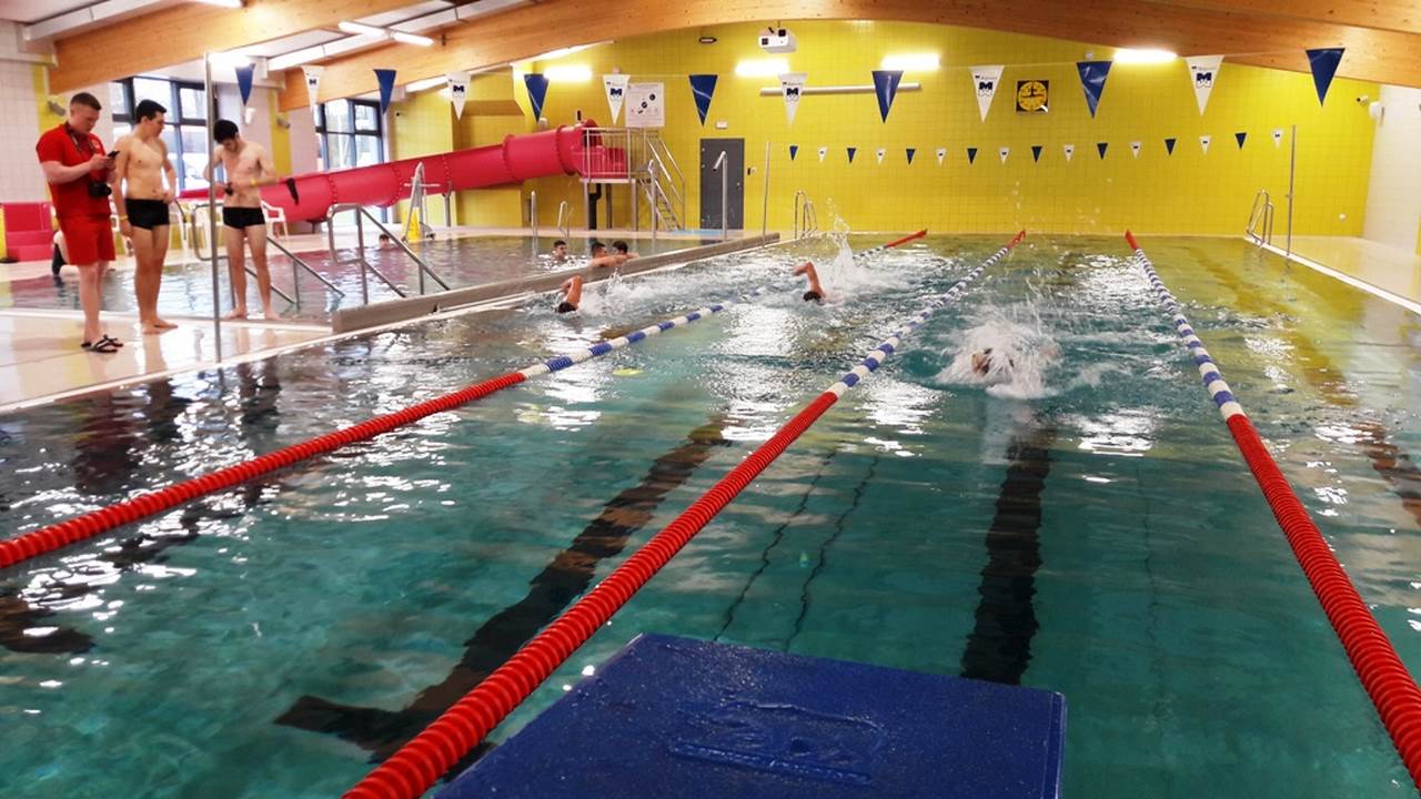 Mistrzostwa Powiatu w pływaniu –Licealiada 2019/2020