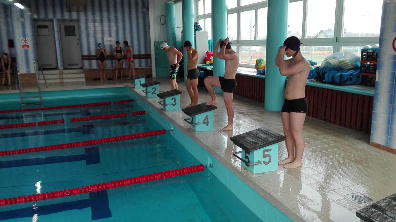 Awans ucznia RCEZ do Mistrzostw Rejonu w Pływaniu