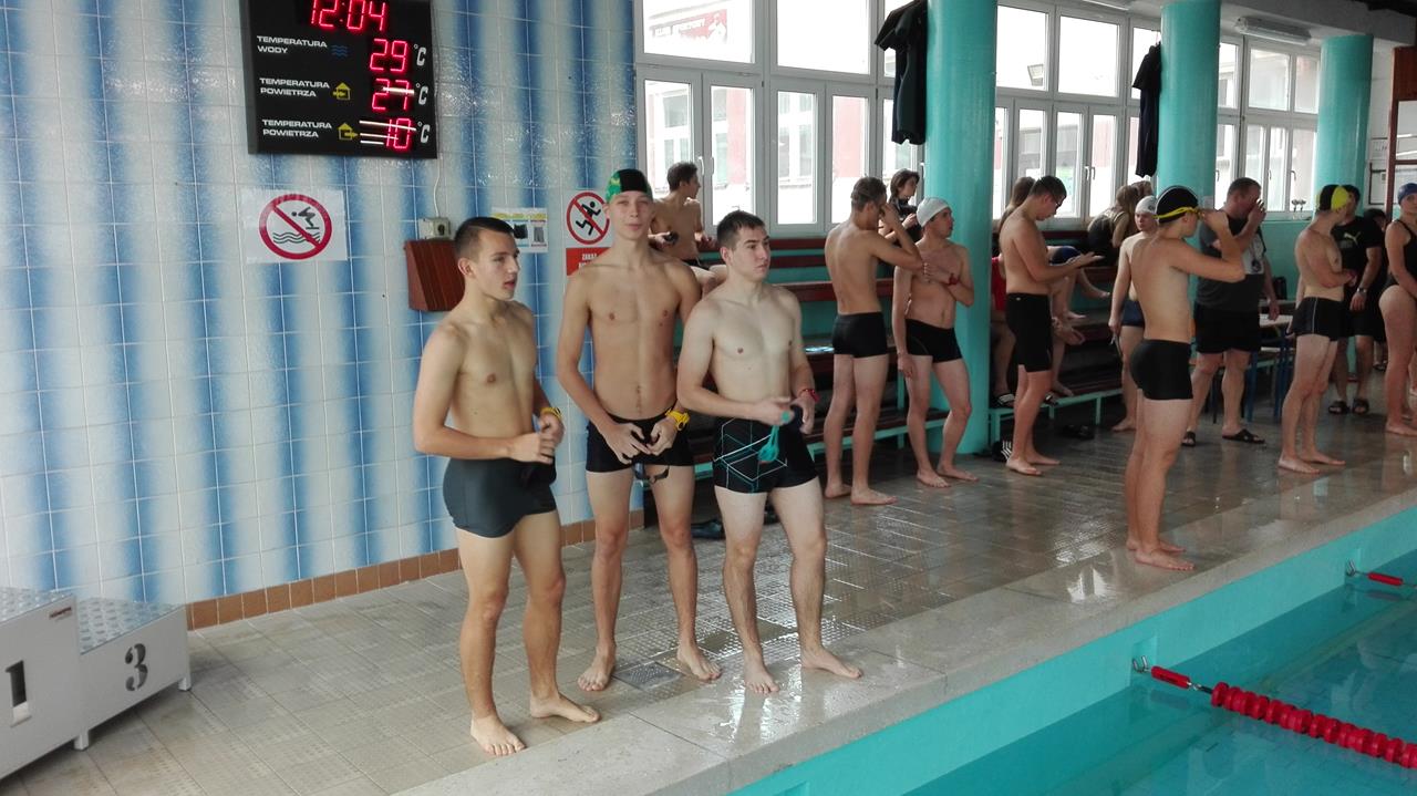 Awans ucznia RCEZ do Mistrzostw Rejonu w Pływaniu