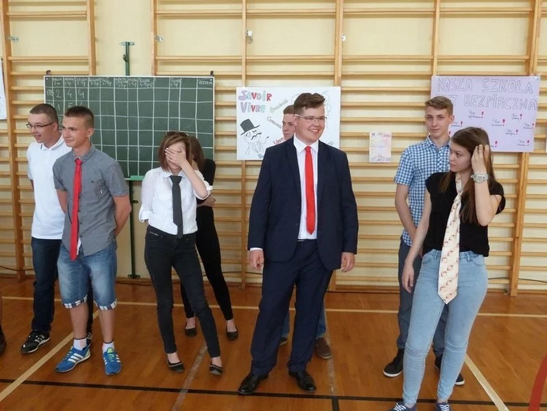 „KULTURA I OBYCIE UMILAJĄ ŻYCIE”