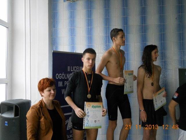 Sukces uczniów RCEZ w mistrzostwach powiatu w pływaniu