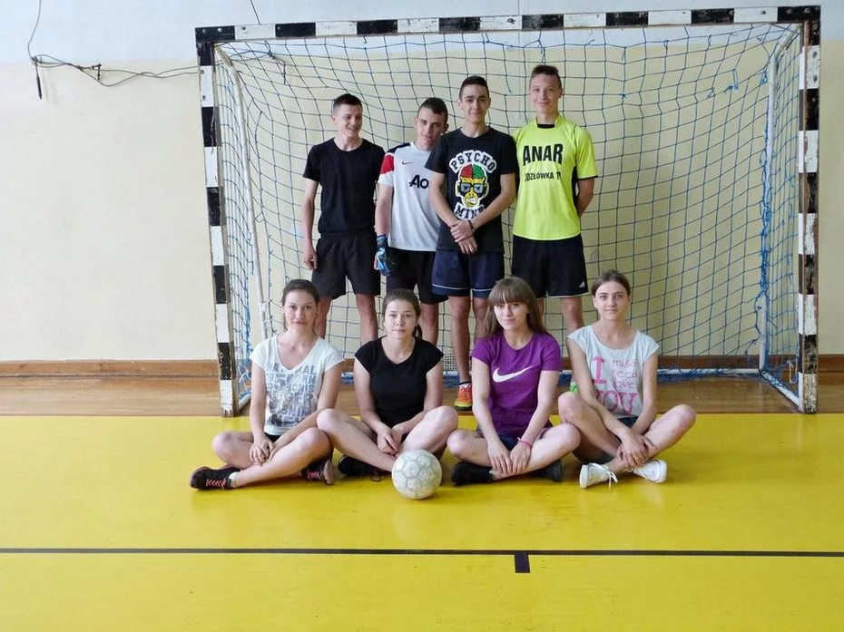 Turniej Drużyn Mieszanych w Halowa Piłkę Nożną