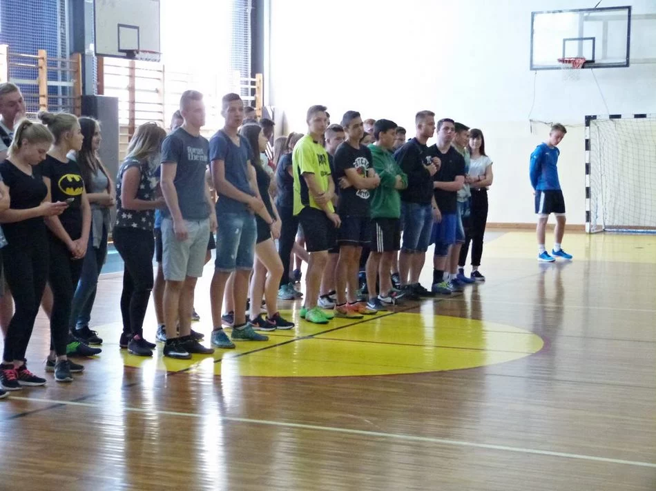 Turniej Drużyn Mieszanych w Halowa Piłkę Nożną