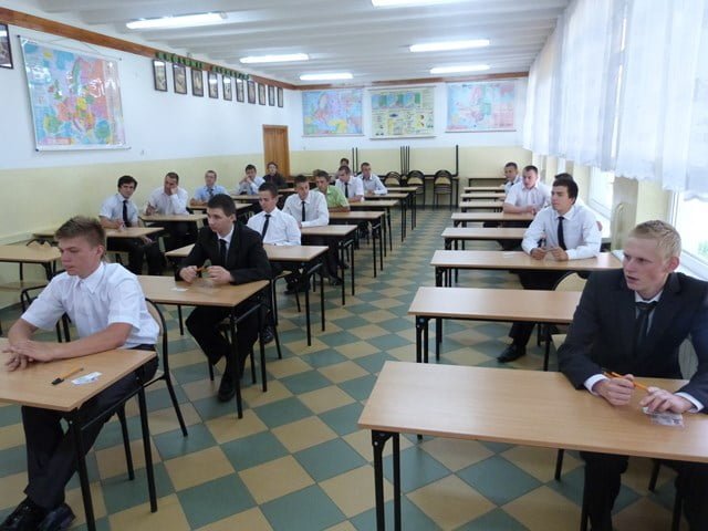 Uczniowie RCEZ rozpoczęli egzamin potwierdzający kwalifikacje zawodowe