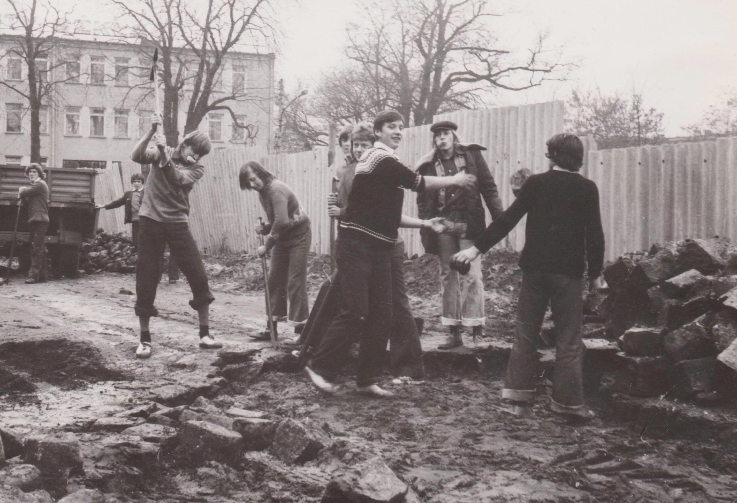 Historia RCEZ lata 1975-1976