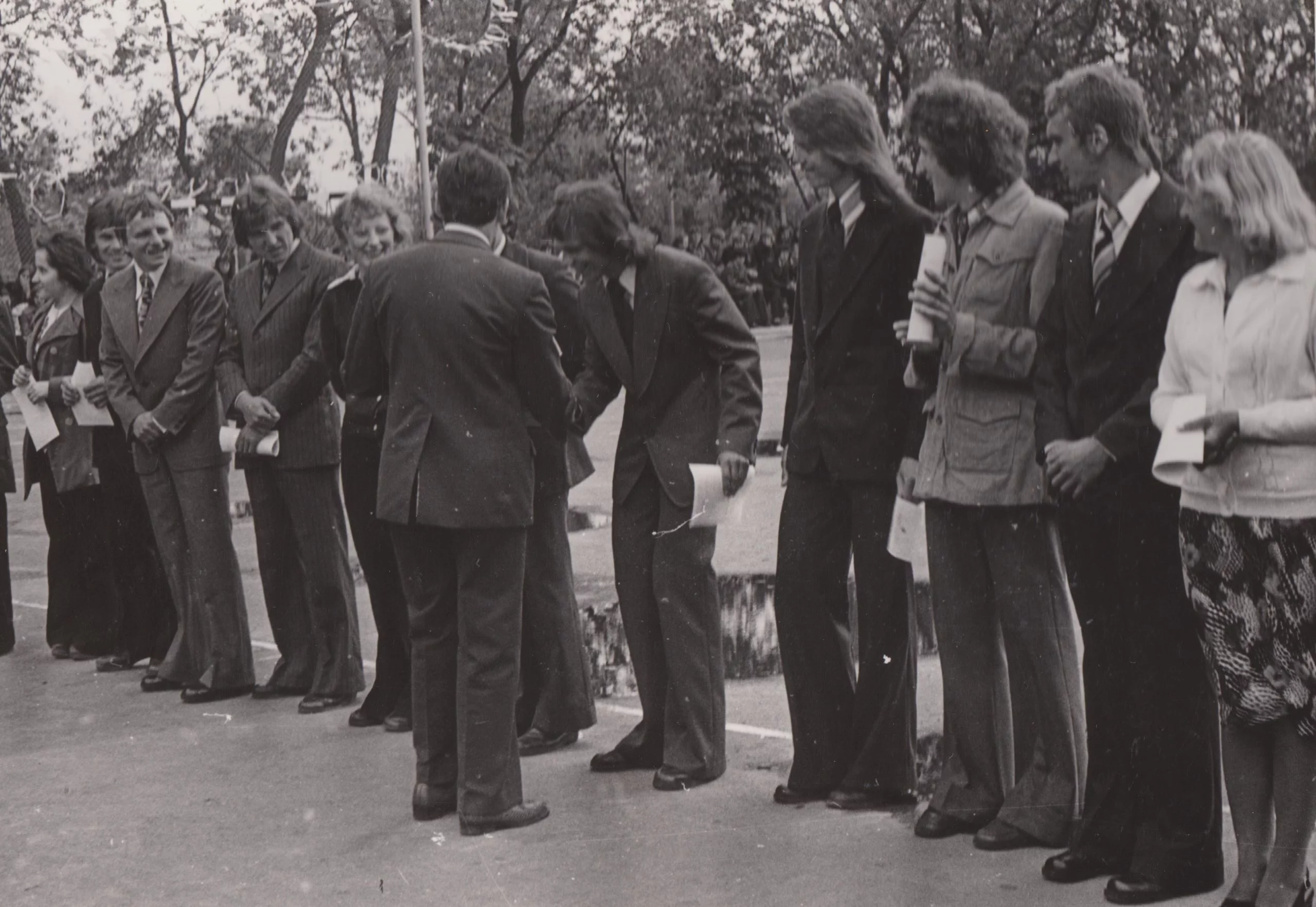 wręczanie dyplomów maturzystom technikum budowlanego