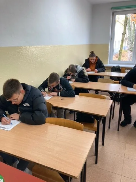 46 OLIMPIADA JĘZYKA ANGIELSKIEGO (4)