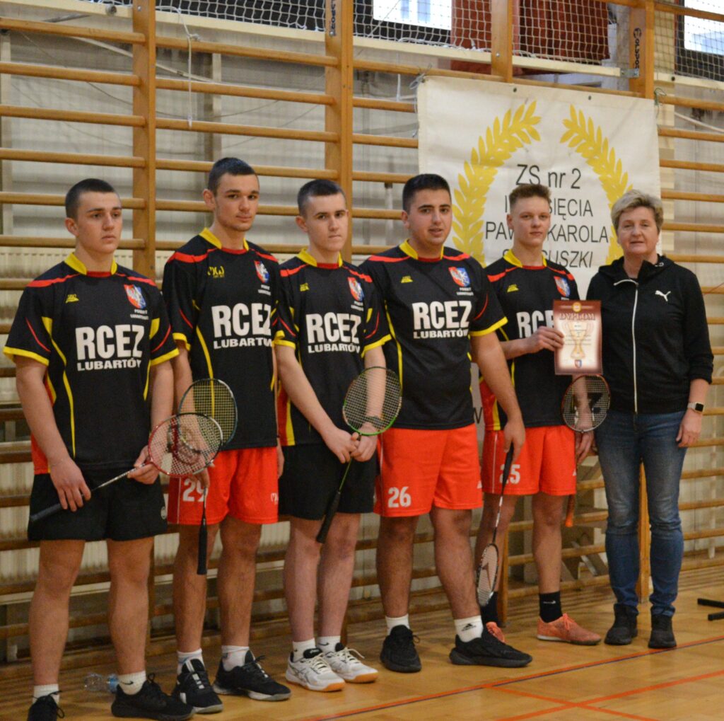 RCEZ Mistrzem Rejonu w Badmintonie Drużynowym Dziewcząt i Chłopców Licealiada 2022/2023