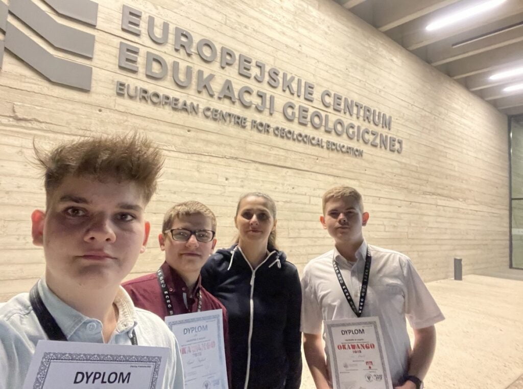 Kamil Babiak, Łukasz Buczyński i Piotr Nowak laureatami Ogólnopolskiego Konkursu Wiedzy Geologicznej OKAWANGO