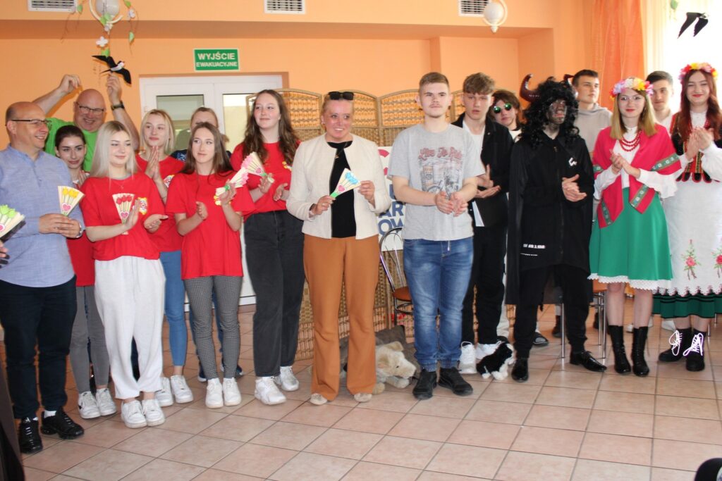 WIZYTA WOLONTARIUSZY RCEZ W JADWINOWIE