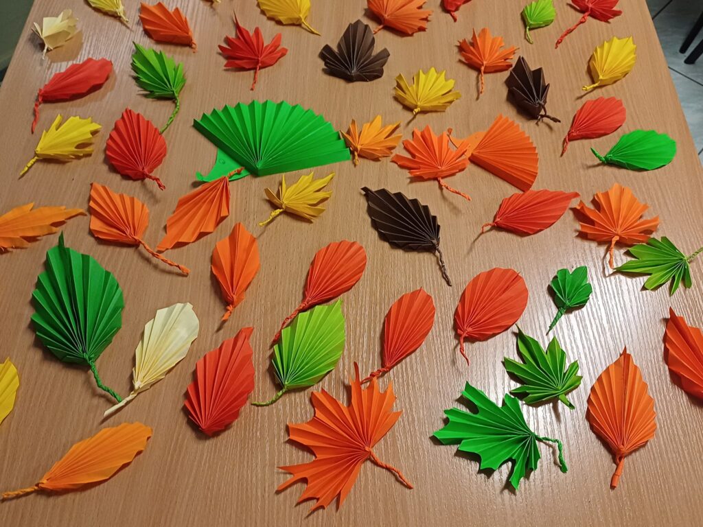Jesienne Dekoracje Z Papieru Warsztaty Tworcze 4