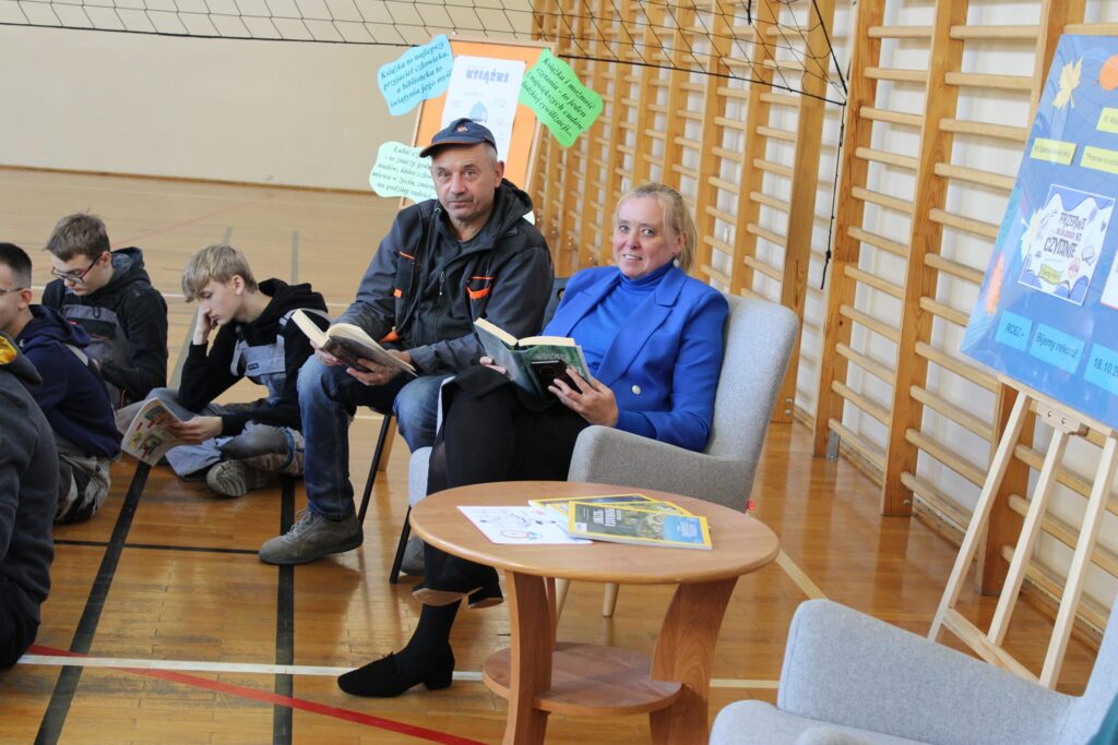 Przerwa Na Czytanie Bicie Rekordu W Czytaniu Na Przerwie Rcez 2023 6