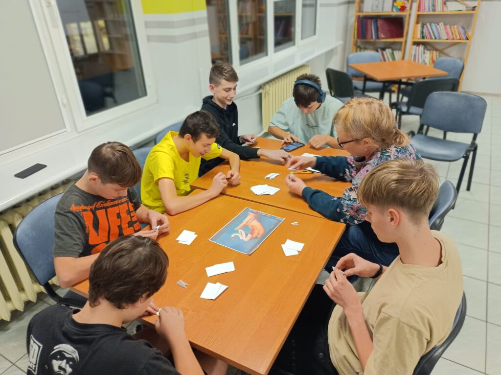 Zajecia Warsztatowe Origami Modulowe „labedz 3