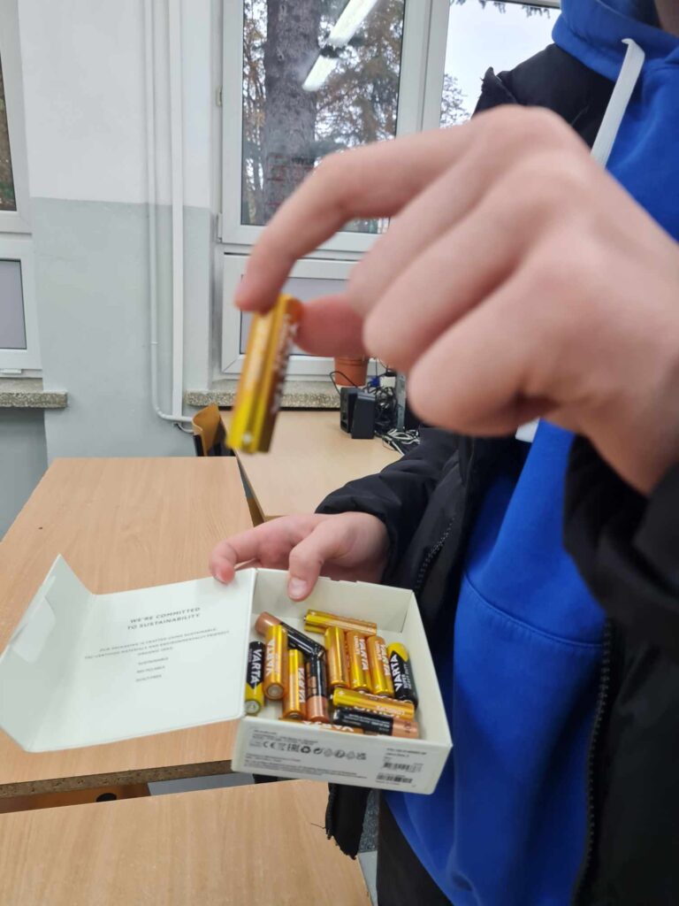 Received 674711061391158