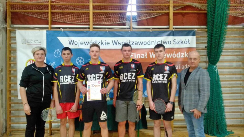 369009915 1308406633149675 940272355743469763 N