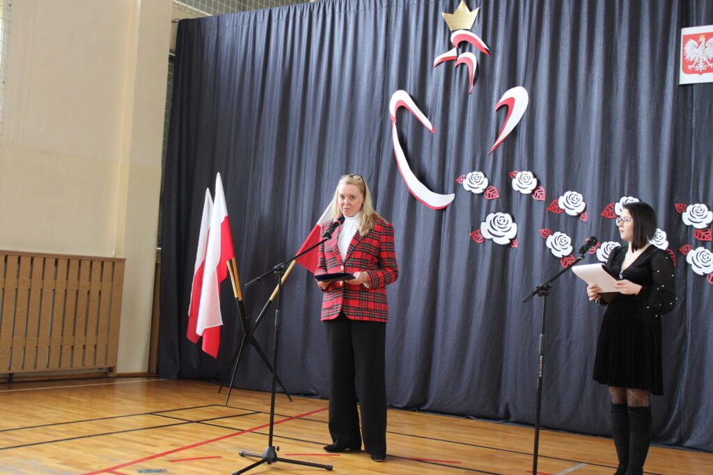 Obchody 105 Rocznicy Odzyskania Przez Polske Niepodleglosci Przez Spolecznosc Rcez 10