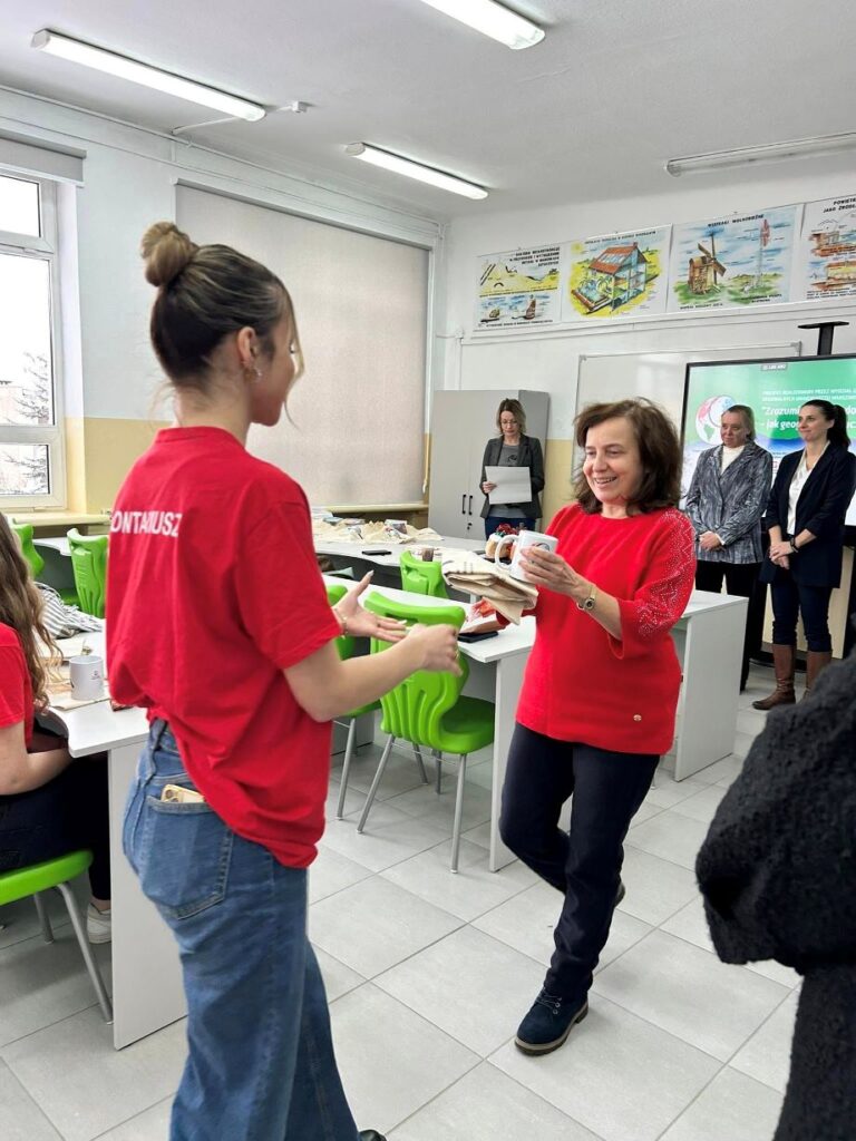 409325660 851089257020540 2923125678000342306 N