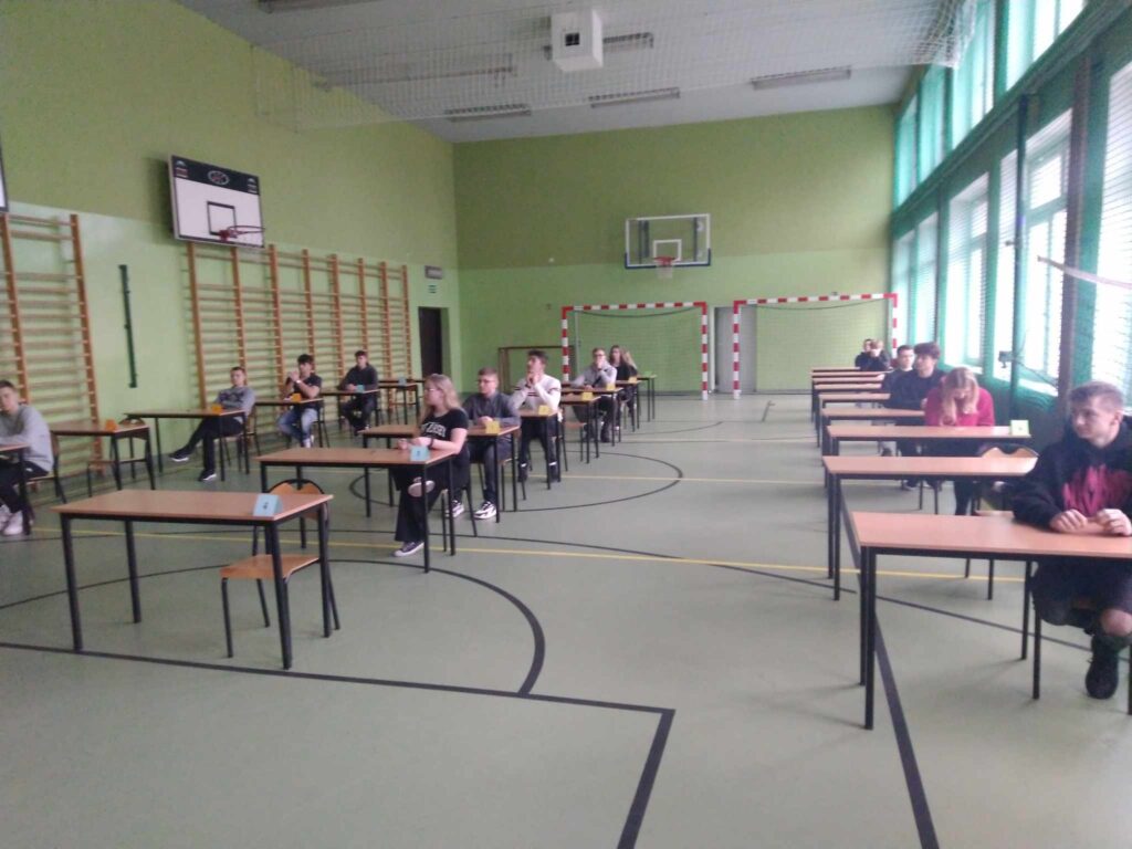 431776922 915886633874135 2258144137004249295 N