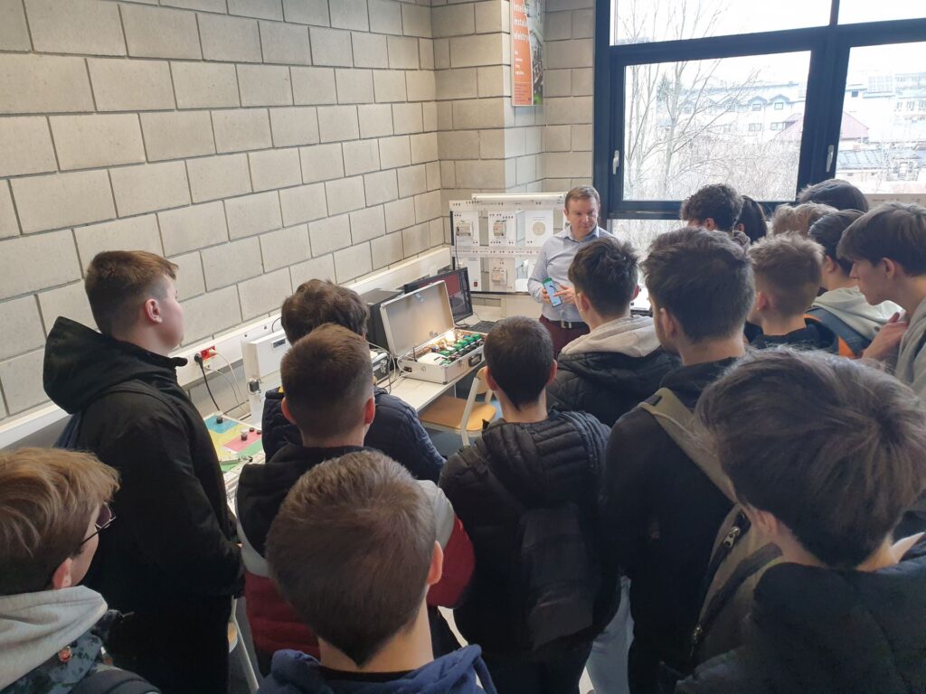 Drzwi Otwarte Politechniki Lubelskiej 2024 - Laboratorium Automatyki Budynkowej