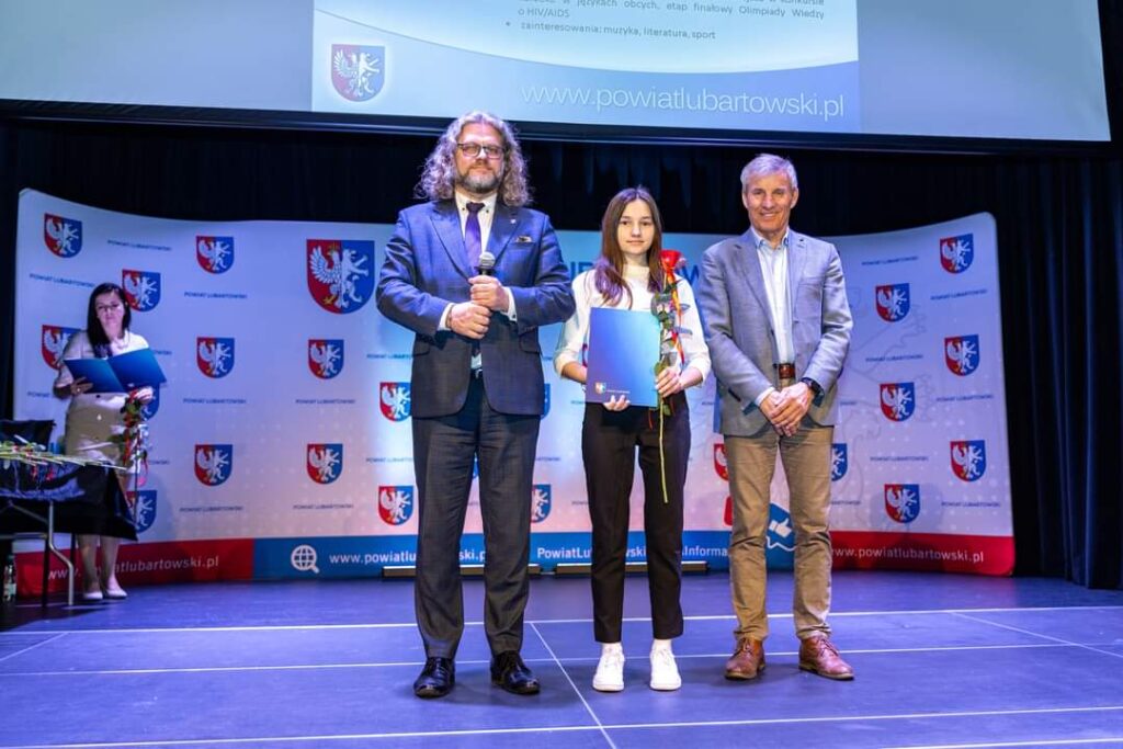 Stypendia Starosty Lubartowskiego Dla Uczniow Rcez 8