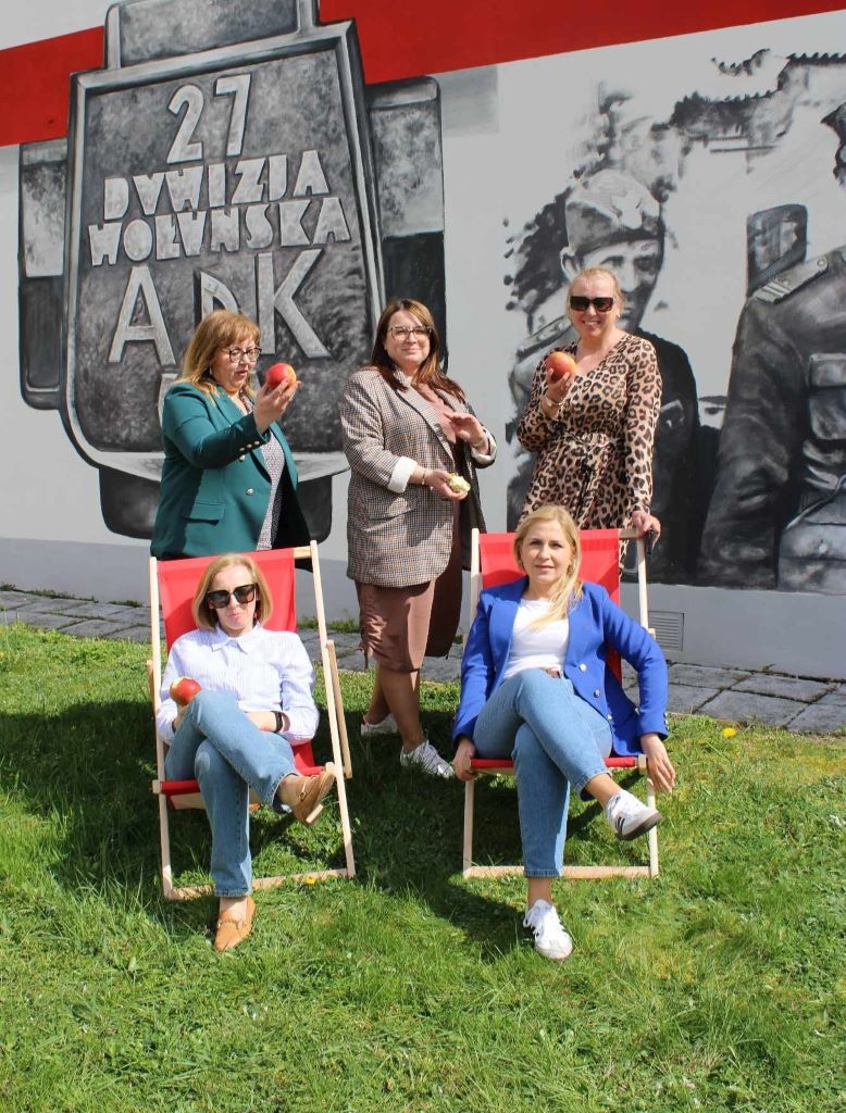 435291383 934522825343849 4381381536698421544 N