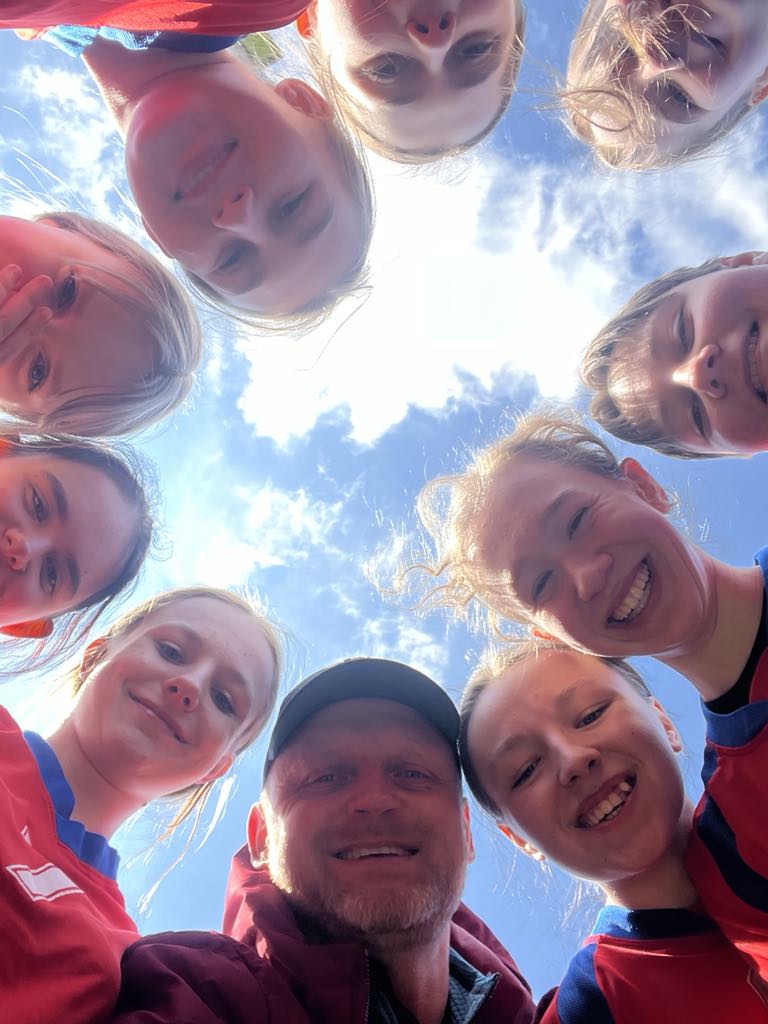 438686796 944853290977469 1369626532576812359 N