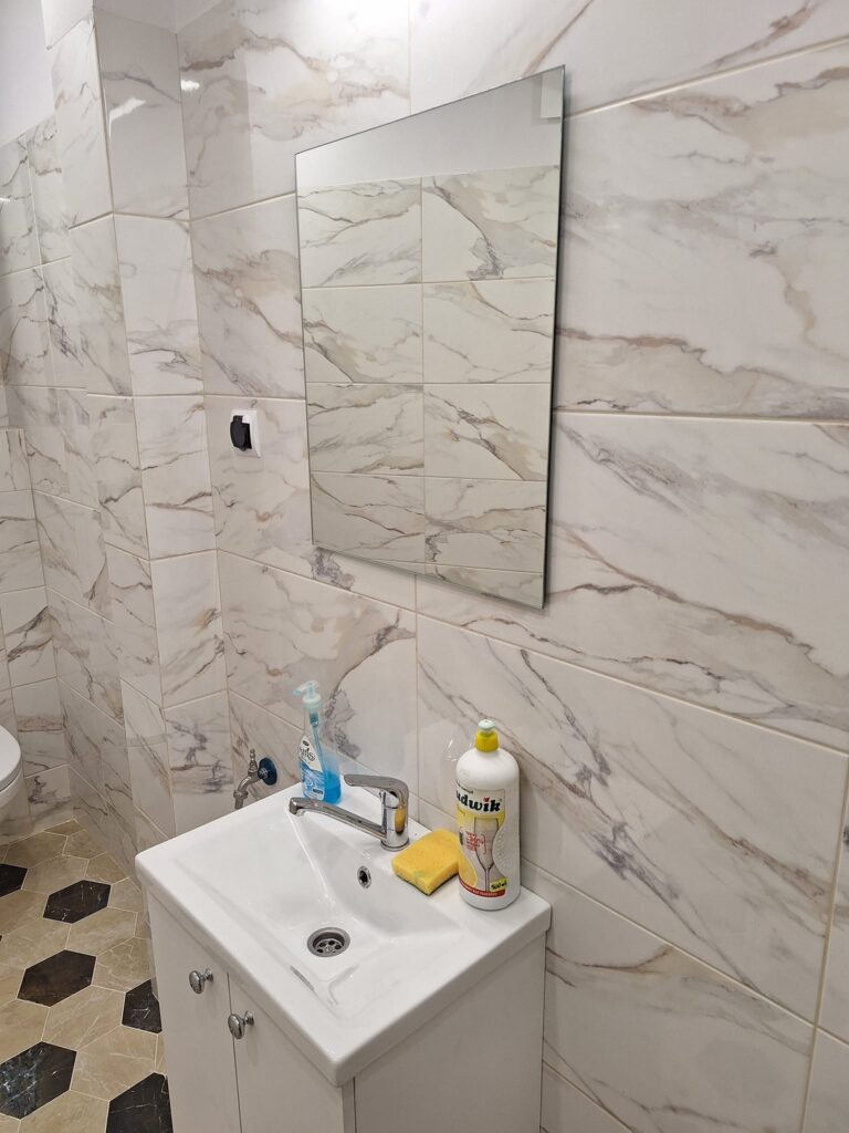 444753765 964504362345695 1696772482449080114 N