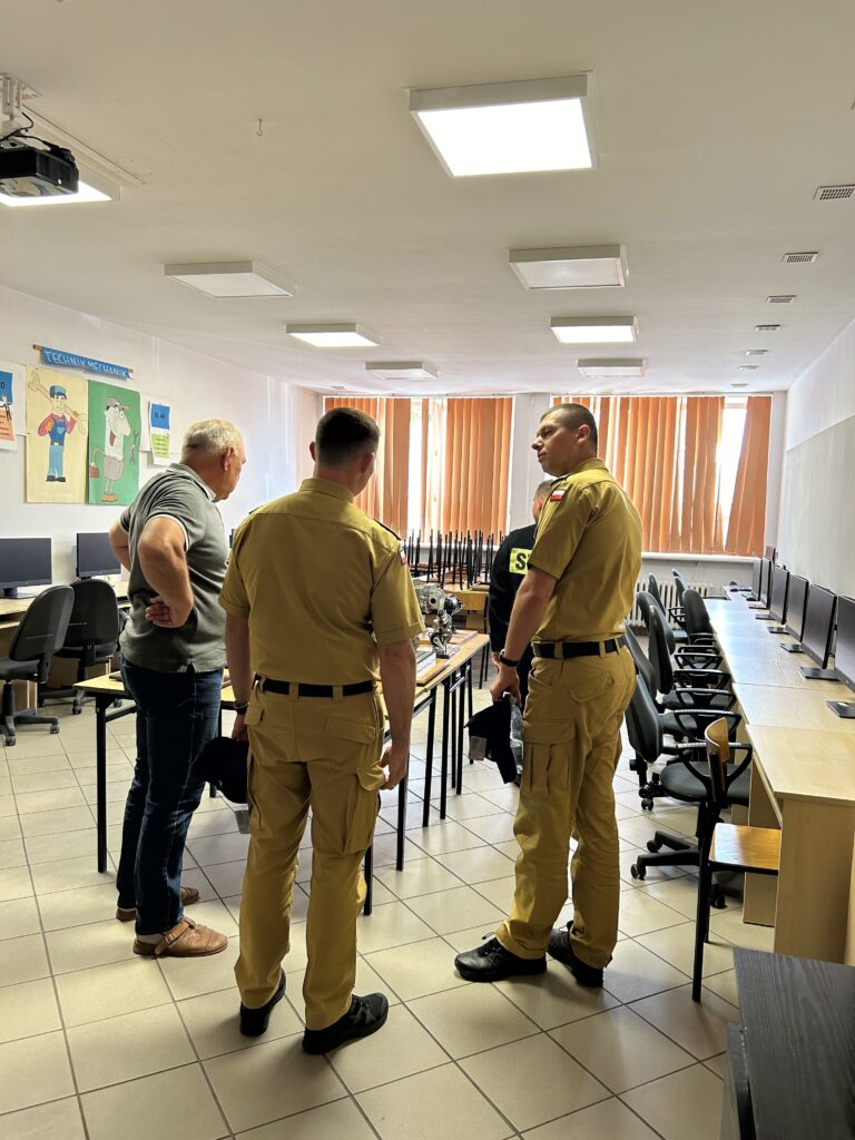 Dzien Otwarty Czesc Ii Pokazy Na Warsztatach Szkolnych 12