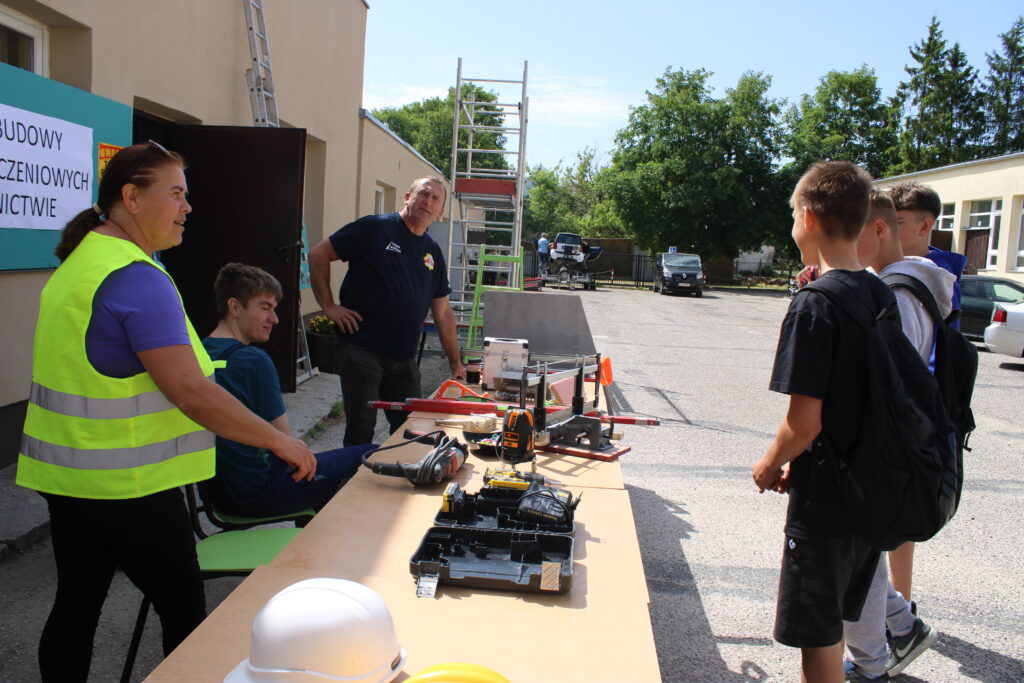 Dzien Otwarty Czesc Ii Pokazy Na Warsztatach Szkolnych 6