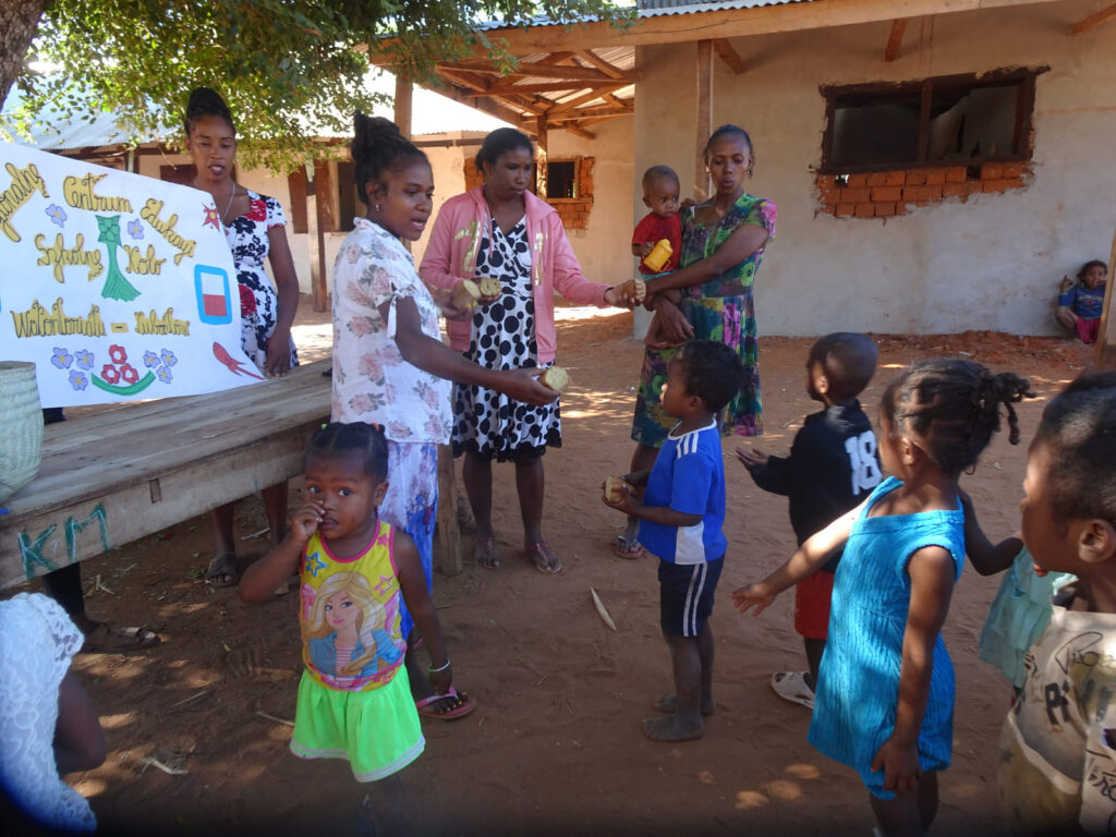 Szkolne Kolo Wolontariatu Rcez Dzieciom Z Madagaskaru Na Dzien Dziecka 1