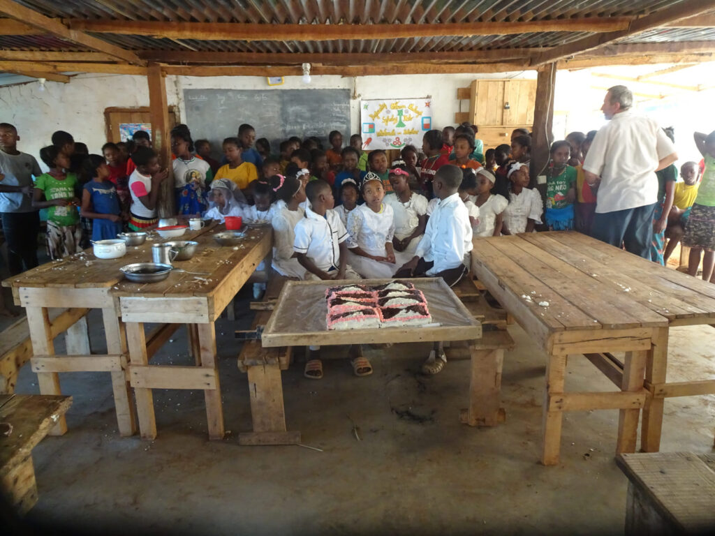 Szkolne Kolo Wolontariatu Rcez Dzieciom Z Madagaskaru Na Dzien Dziecka 11