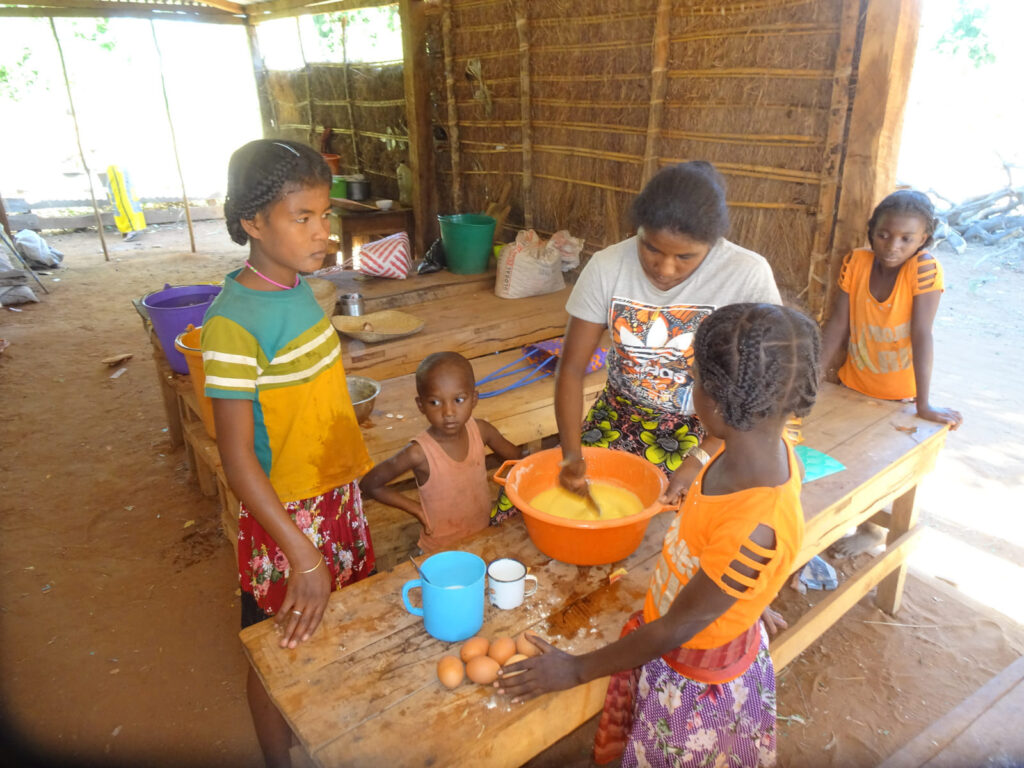 Szkolne Kolo Wolontariatu Rcez Dzieciom Z Madagaskaru Na Dzien Dziecka 7