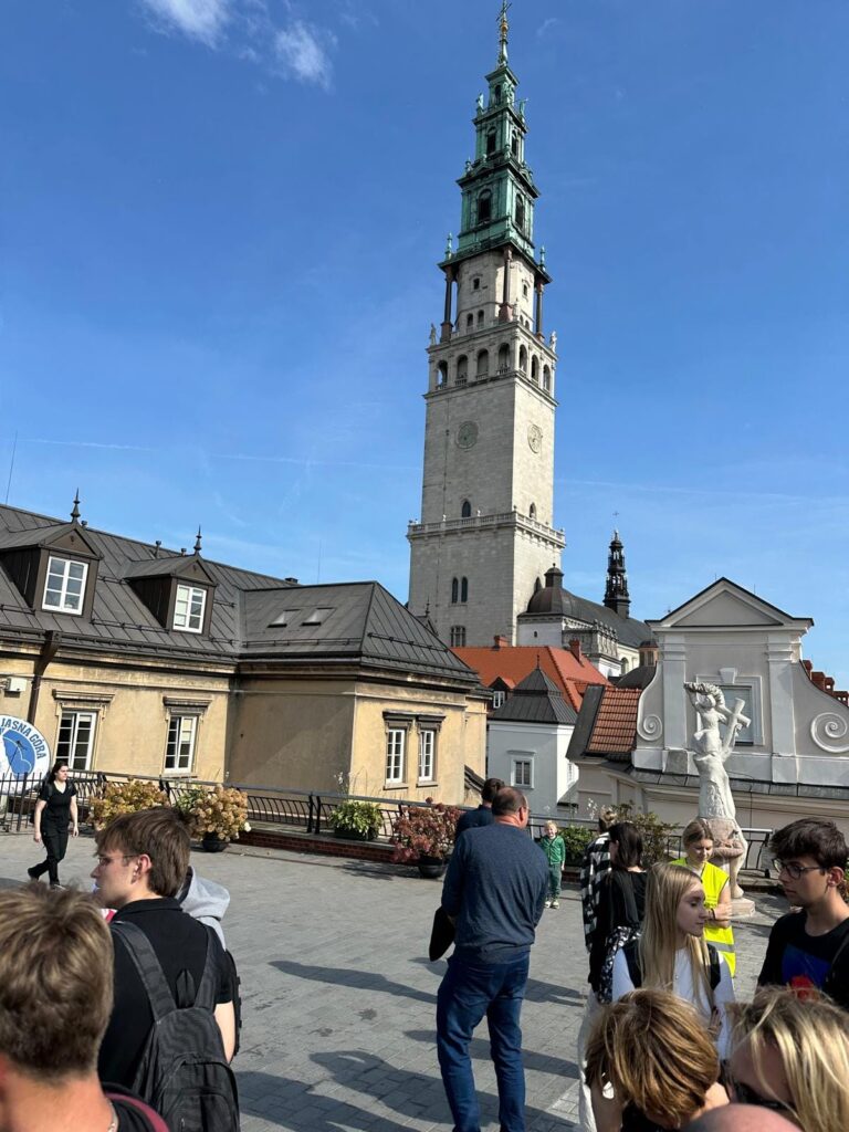 461281807 1057394593056671 2040504968386653082 N