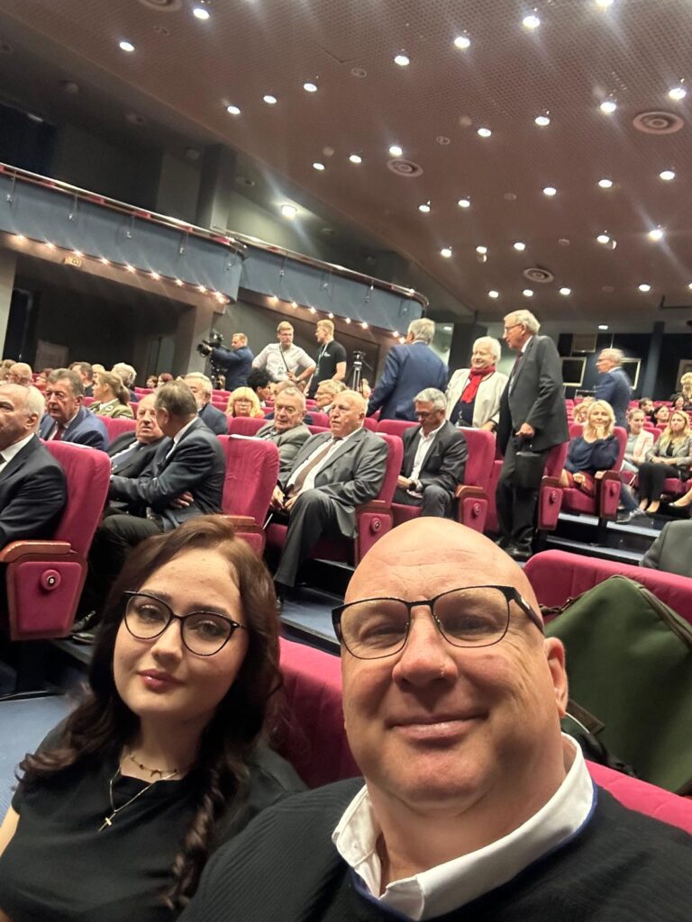 Uczennica Rcez Zwyciężczynią Konkursu Plastycznego Bezpieczeństwo Na Czele (10)