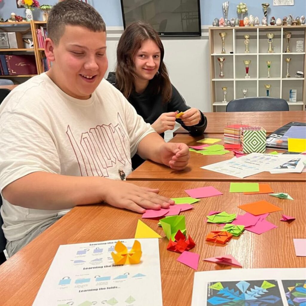 Logika Kartki Papieru Światowy Dzień Origami (16)