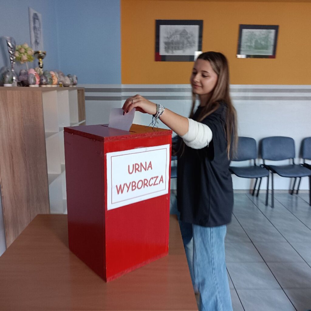 Wybory Do Samorządu W Bursie Szkolnej Rcez 2024 (10)