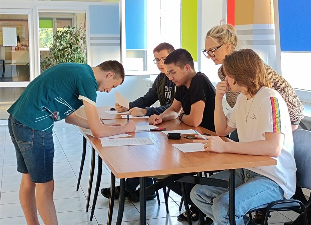 Wybory Do Samorządu W Bursie Szkolnej Rcez 2024 (16)