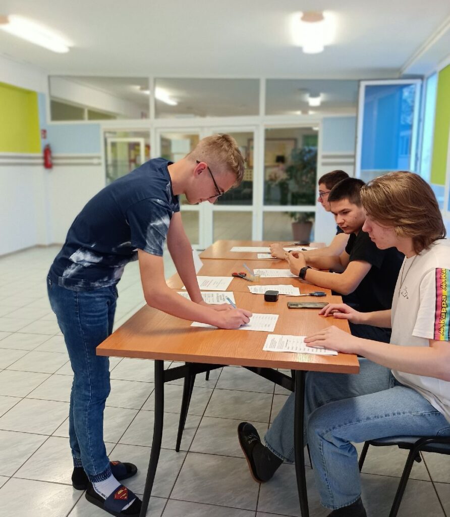 Wybory Do Samorządu W Bursie Szkolnej Rcez 2024 (18)