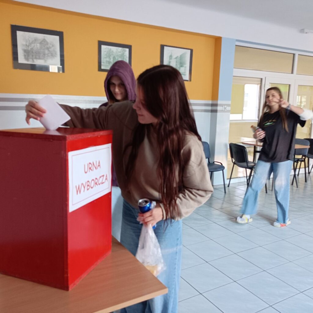 Wybory Do Samorządu W Bursie Szkolnej Rcez 2024 (2)