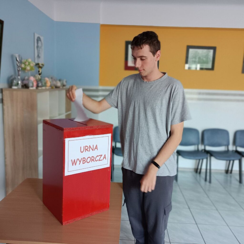 Wybory Do Samorządu W Bursie Szkolnej Rcez 2024 (23)