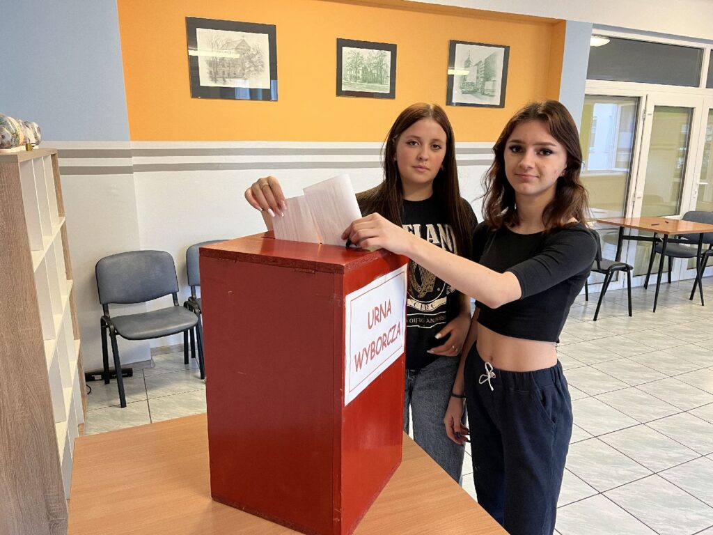 Wybory Do Samorządu W Bursie Szkolnej Rcez 2024 (24)