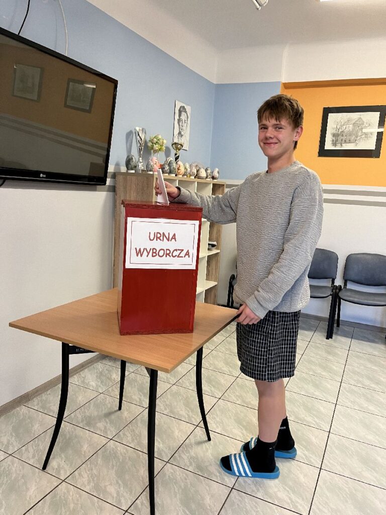 Wybory Do Samorządu W Bursie Szkolnej Rcez 2024 (25)