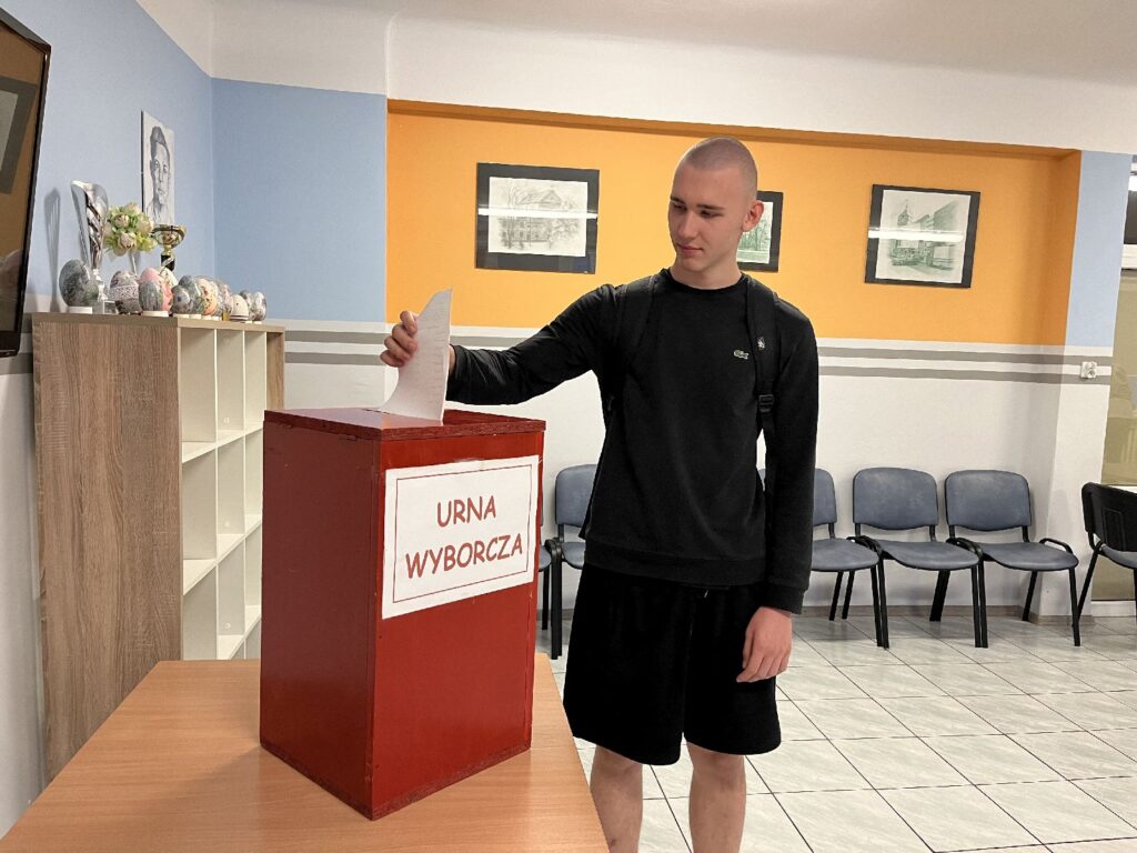 Wybory Do Samorządu W Bursie Szkolnej Rcez 2024 (7)