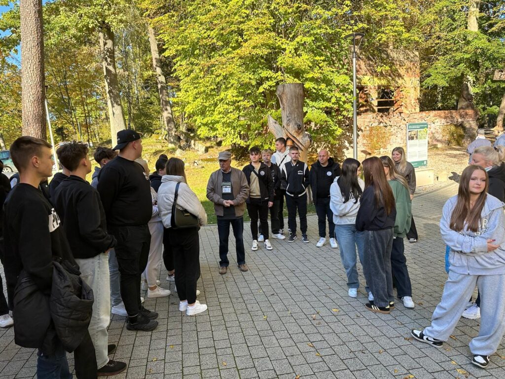 Wycieczka Uczniów Z Wolontariatu Rcez W Ramach Programu Podróże Z Klasą Mazury (13)
