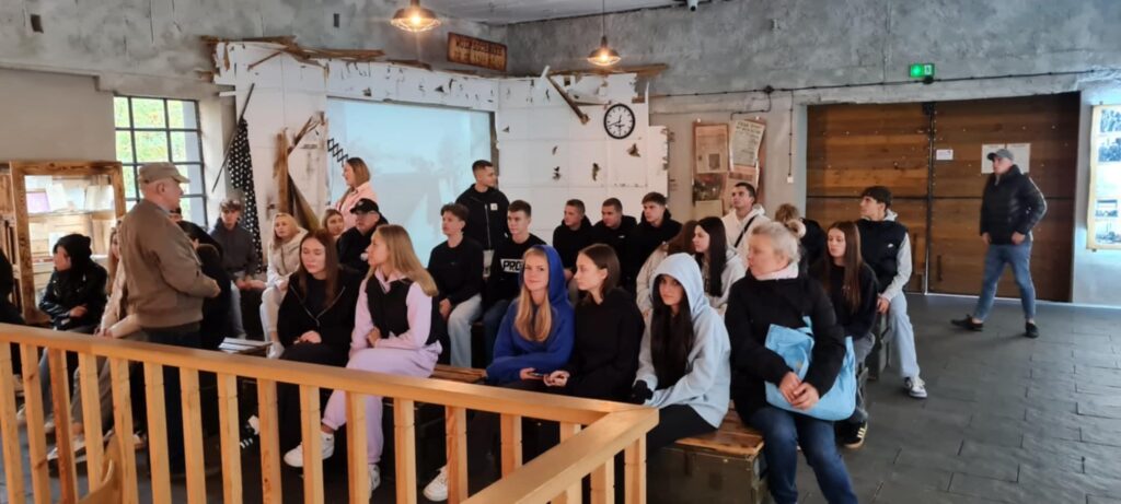 Wycieczka Uczniów Z Wolontariatu Rcez W Ramach Programu Podróże Z Klasą Mazury (16)