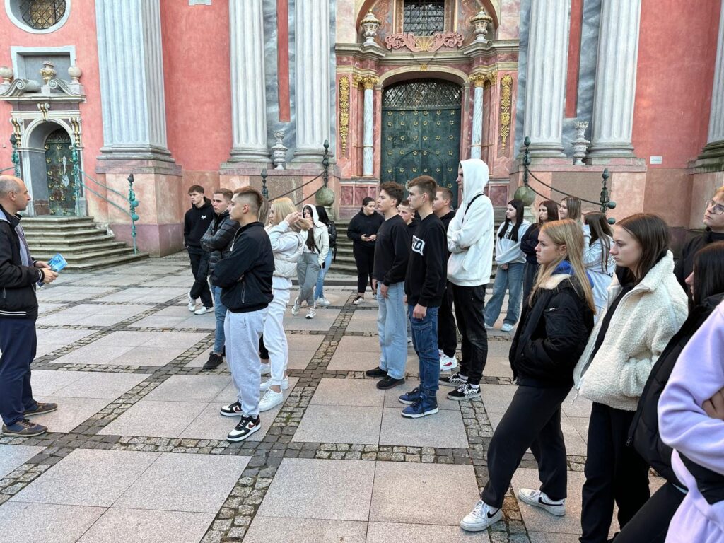 Wycieczka Uczniów Z Wolontariatu Rcez W Ramach Programu Podróże Z Klasą Mazury (7)