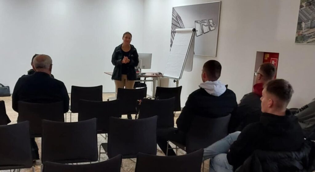 465906593 1098313935631403 2167304071414936989 N