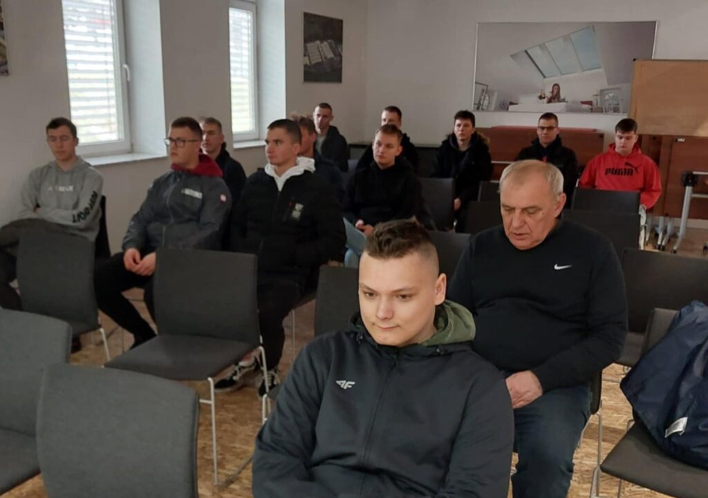 466592539 1098313695631427 7002815237959483932 N