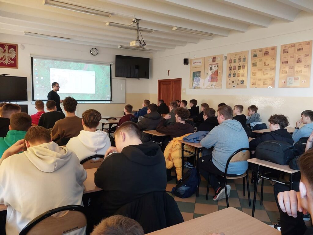 468553132 1107617024701094 3496500867064813386 N