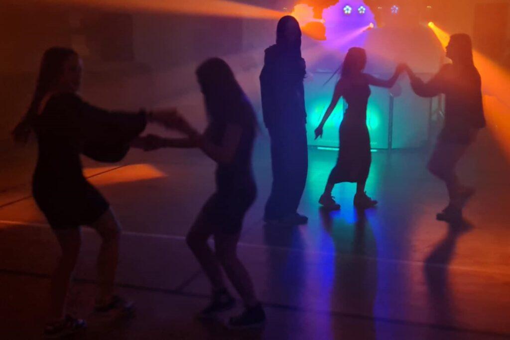 Messenger Creation E53f3f78 34fb 4d1f 88c8 930fb757ae99